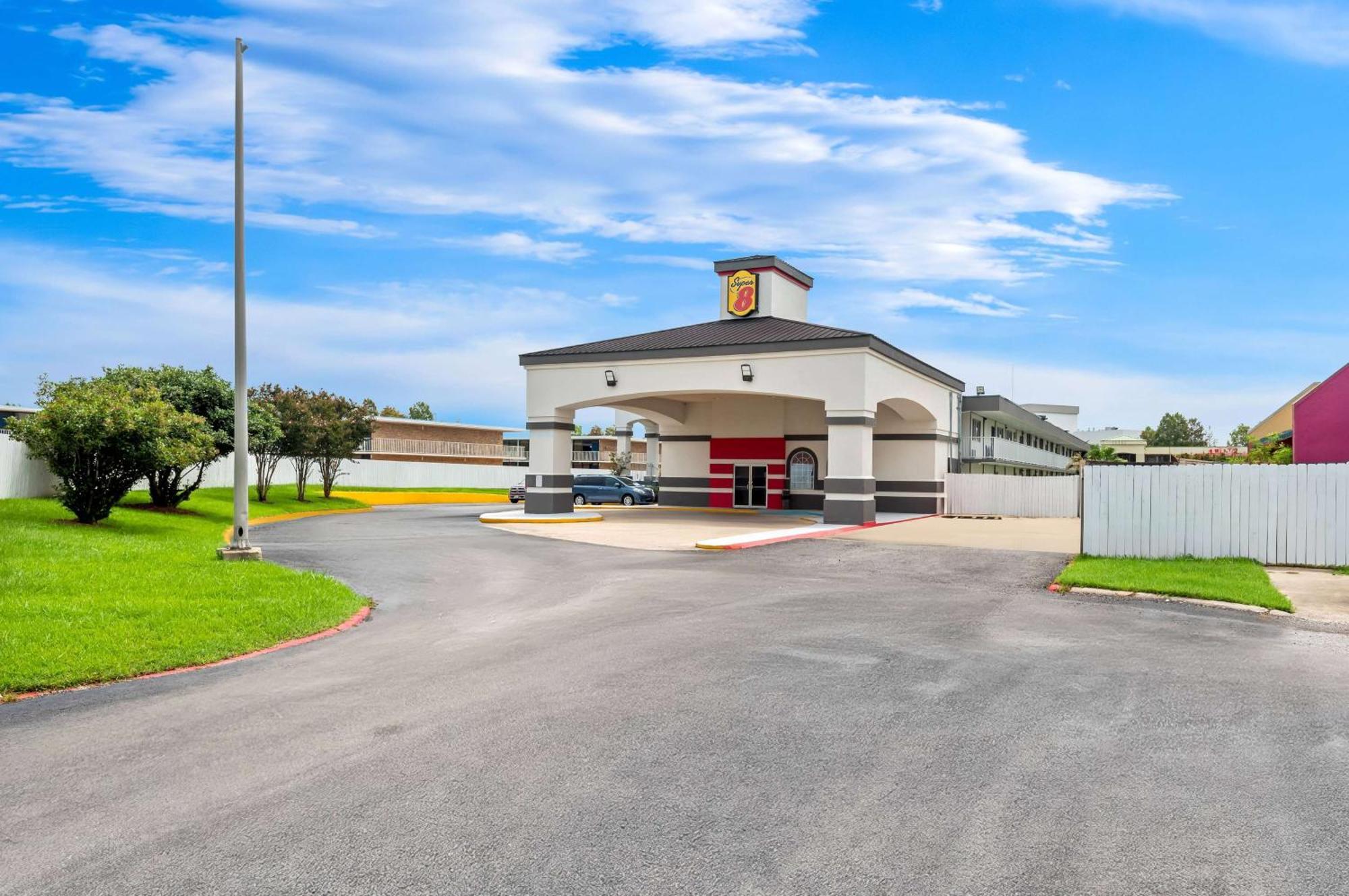 موتيل Prairieville سوبر 8 باي ويندام باتون روج/آي-10 المظهر الخارجي الصورة